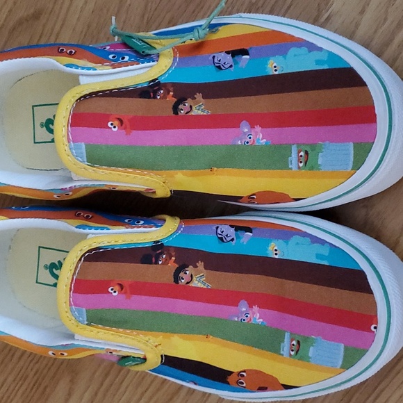 ๐ค NWOT Van's Sesame Street shoes - Picture 10 of 10